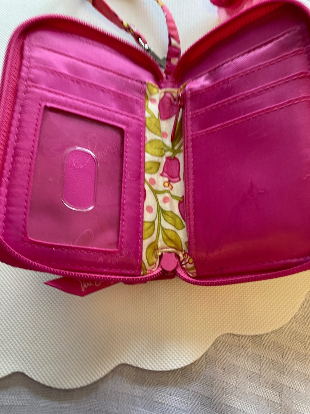 💙 Blue Jewelry Organizer and Vera Bradley Floral Wristlet Wallet - Pink. 🩷 - Picture 9 of 11